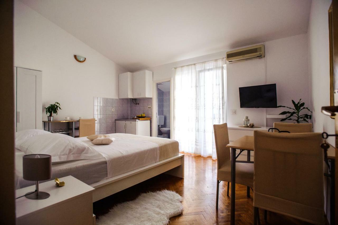 Apartments Korda L&M- Suhi Potok Есенице Экстерьер фото