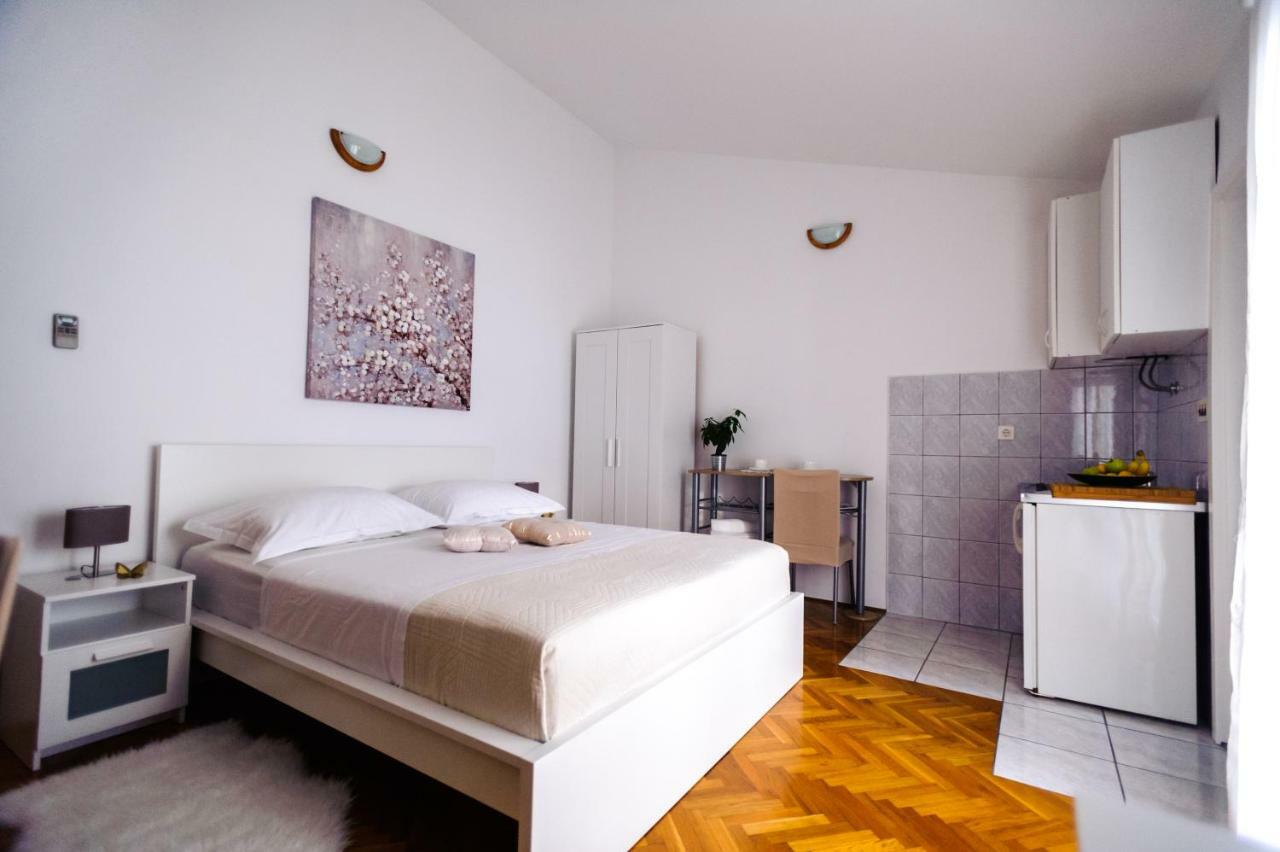 Apartments Korda L&M- Suhi Potok Есенице Экстерьер фото